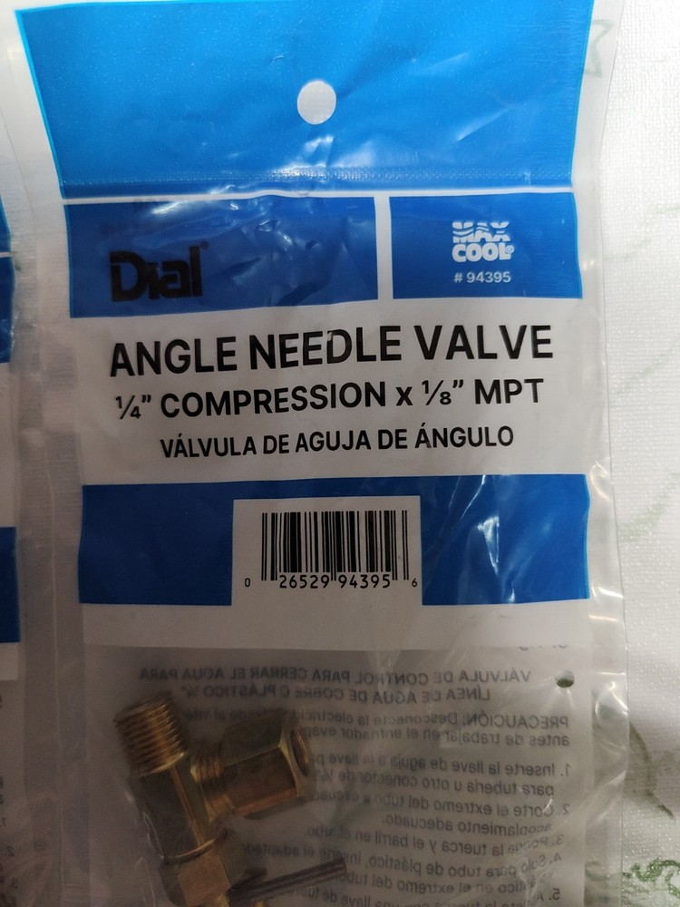4 Pk.Dial Angle Needle Valve 1/4" Compression × 1/8" MPT 94395