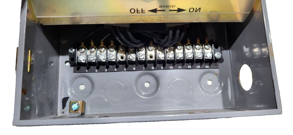 Dayton Time Switch 1A219 Four Circuit 4 Pole Double Throw 7 Day Surplus