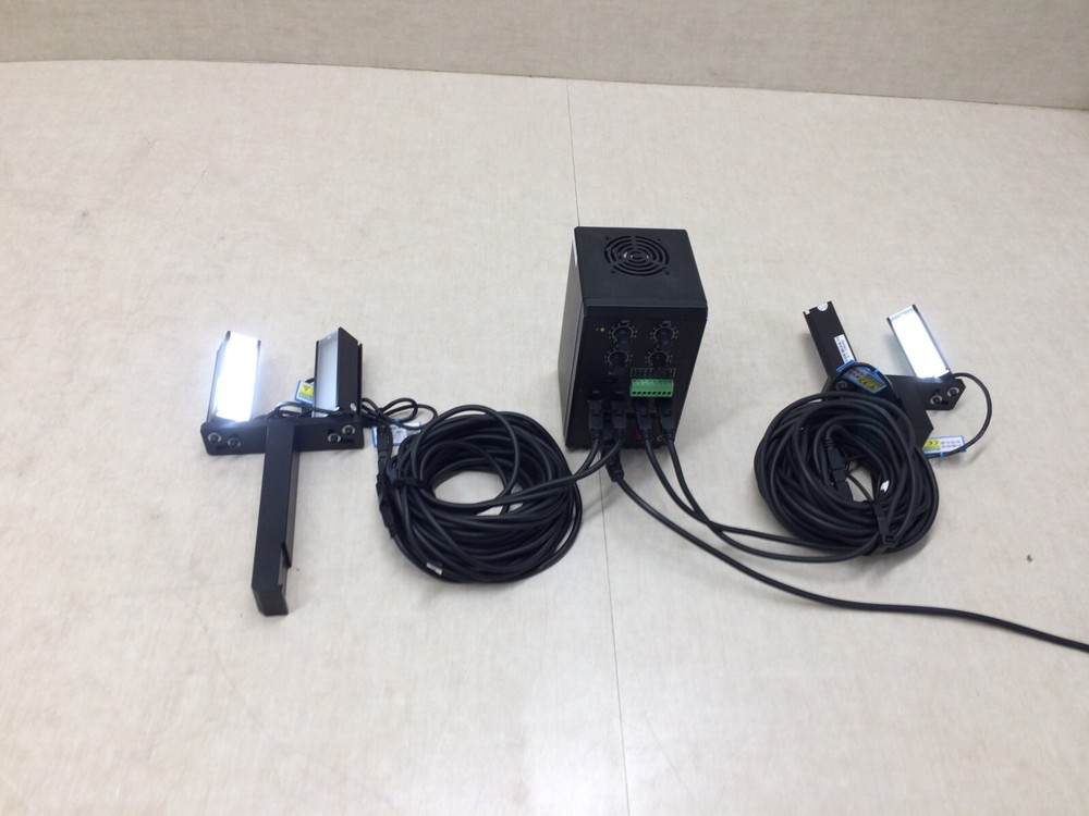 CST Analog Lighting Controller APS Series with Lights