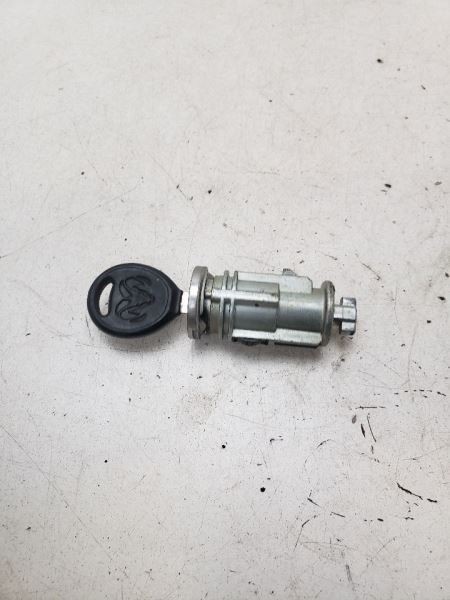 Ignition Switch Fits 2001-2006 DAKOTA OEM