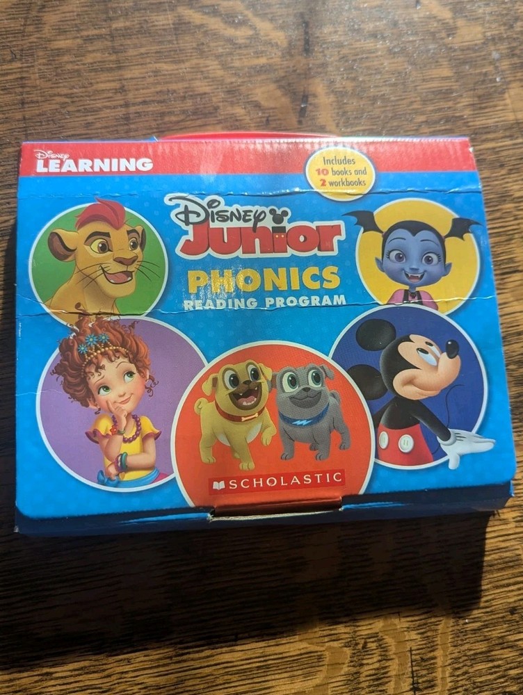 Disney Junior Phonics Reading Program Set 10 Books & 2 Workbooks