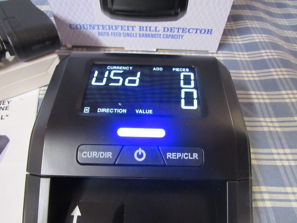 Counterfeit Bill Detector Machine with LCD Display (New Open Box) FREE SHIPPING.