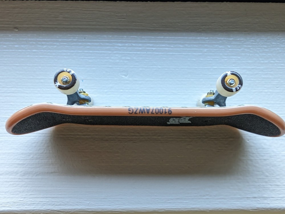 Birdhouse FUN! Techdeck Fingerboard