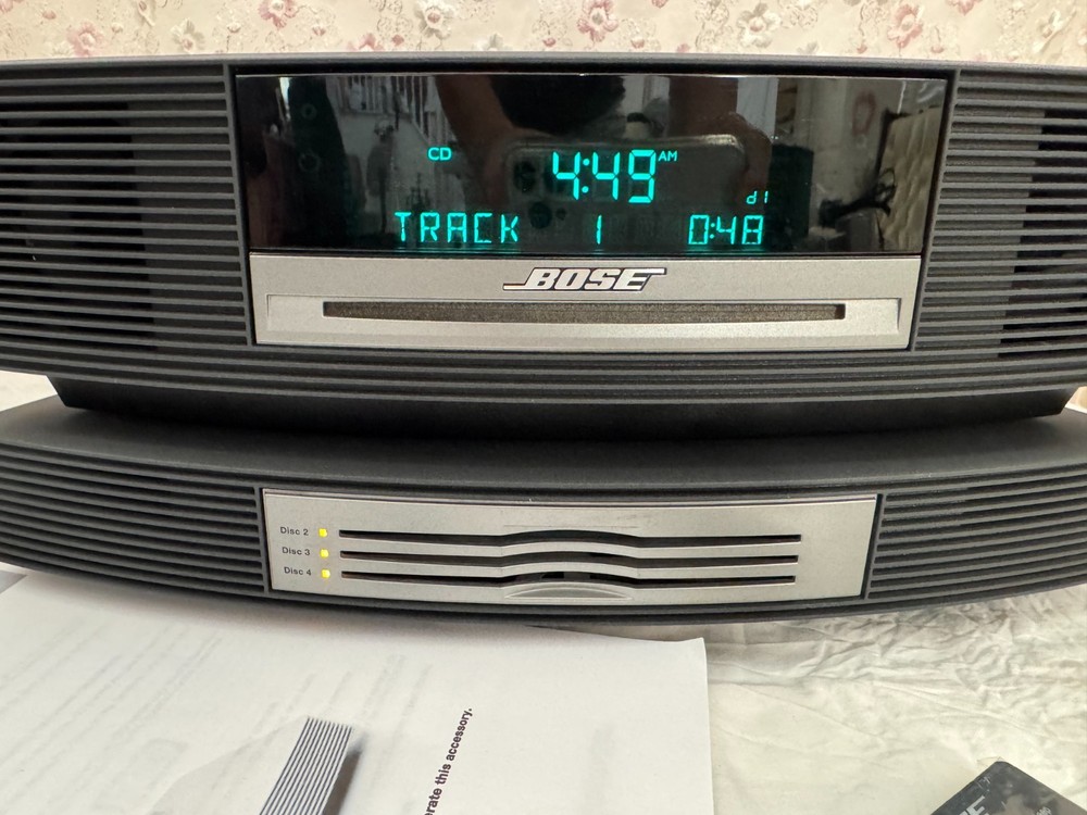 Bose Wave Music System CD AM/FM W/ 3 CD Changer & Remote Control
