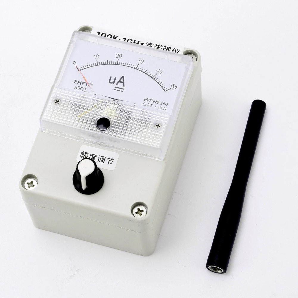 100KHz-1GHz Bandwidth Field Strength Meter Sensitivity Field Intensity Indicator