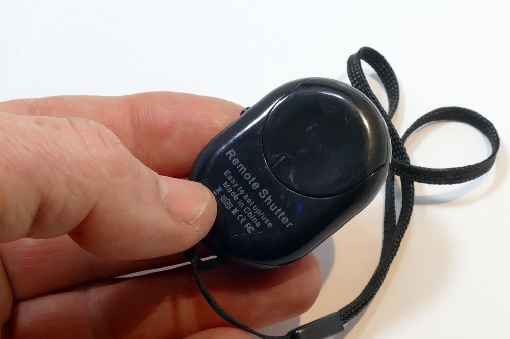 360 Camera Remote Shutter release for Apple IOS and Android Bluetooth phone