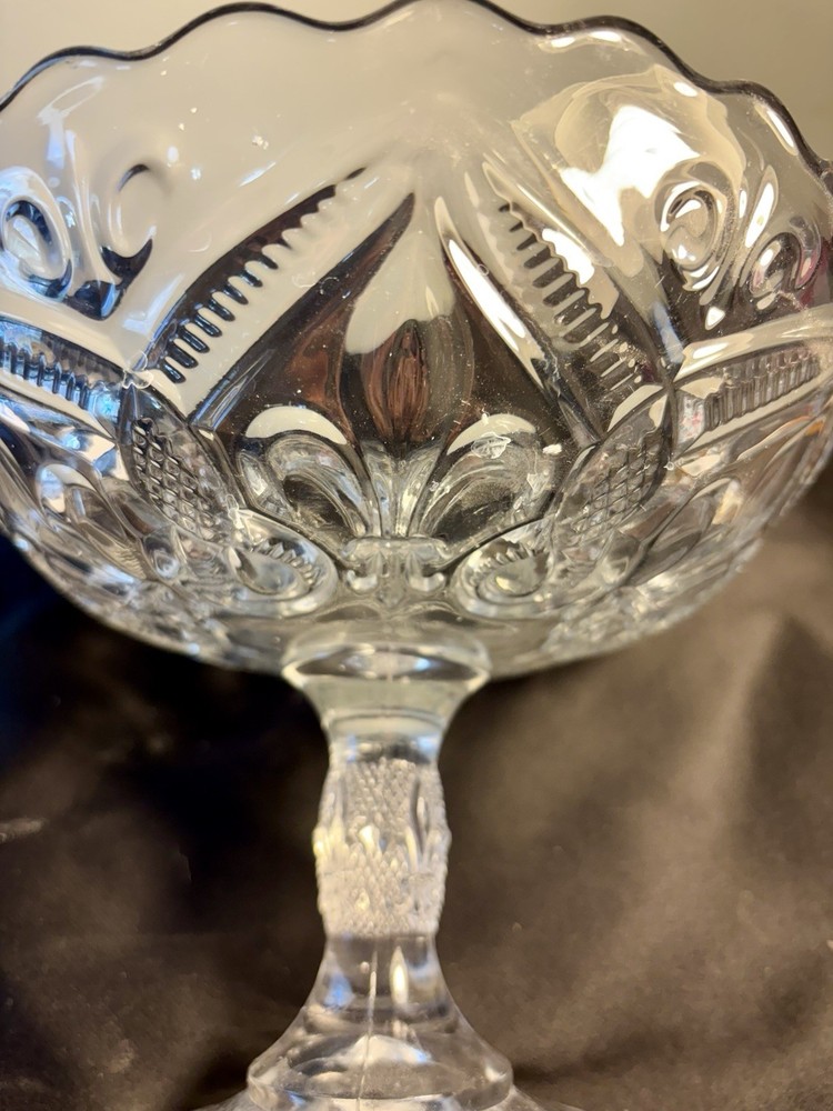 ****Reduced*** Fleur-de-lis Cut Glass Candy/snack Dish