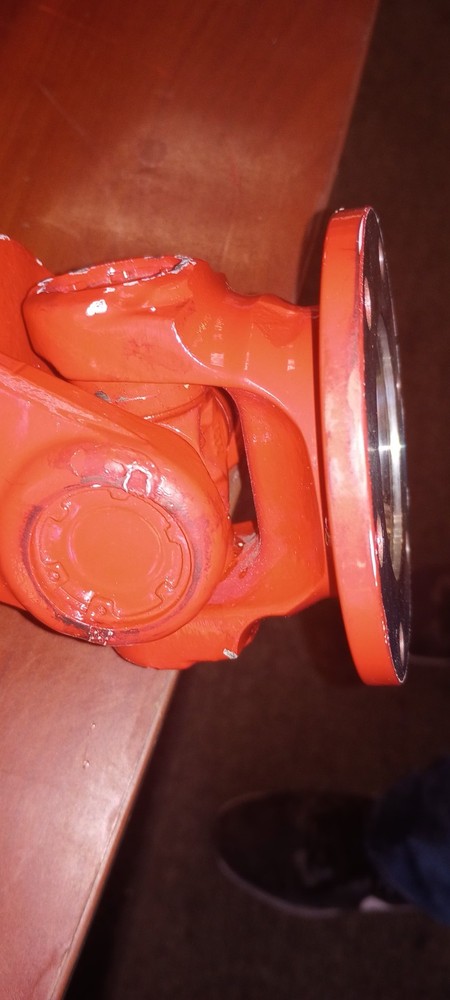 CARDAN UNIVERSAL JOINT DRIVE SHAFT