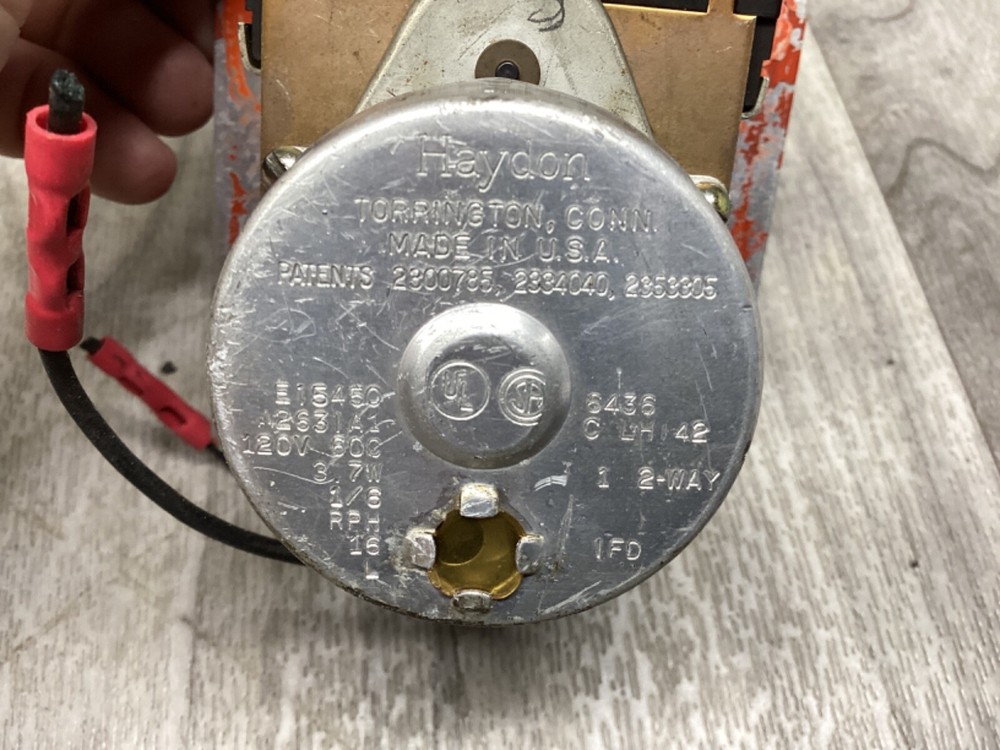 Haydon Charging Timer E15450 Daily/Weekly 120V #58F101*CO