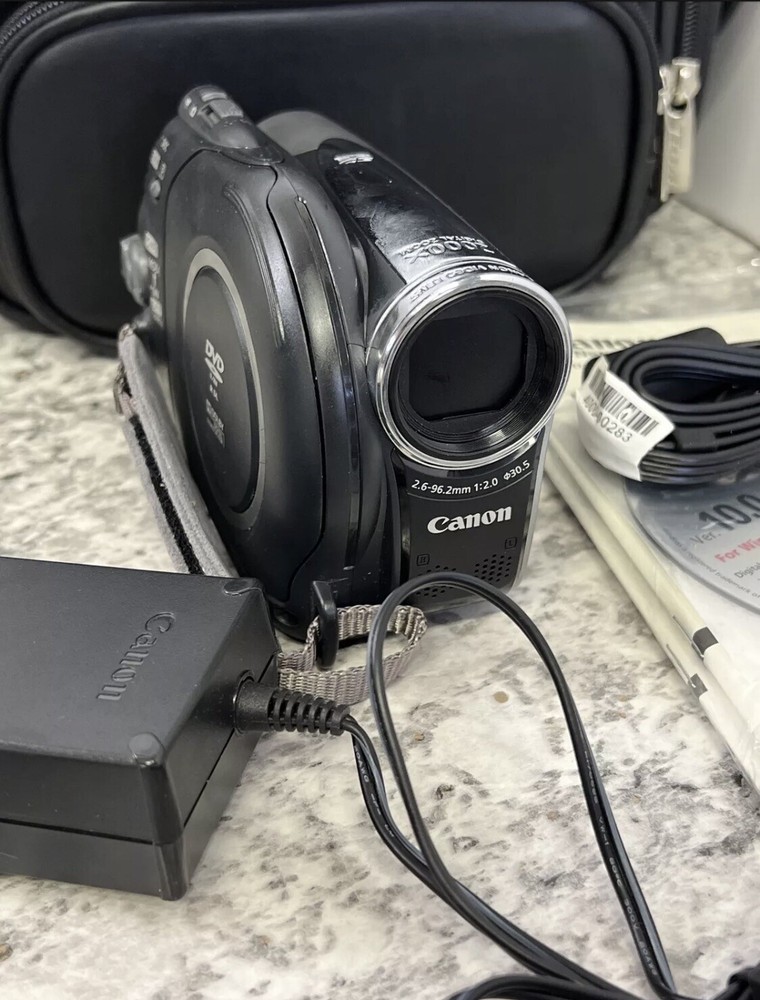 Canon DC410 Mini DVD Camcorder VIDEO CAMERA TESTED WORKING Bundle Lot