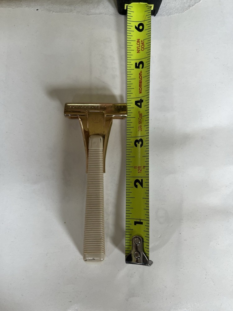 Vintage Schick Safety Razor With Plastic Bakelite Handle