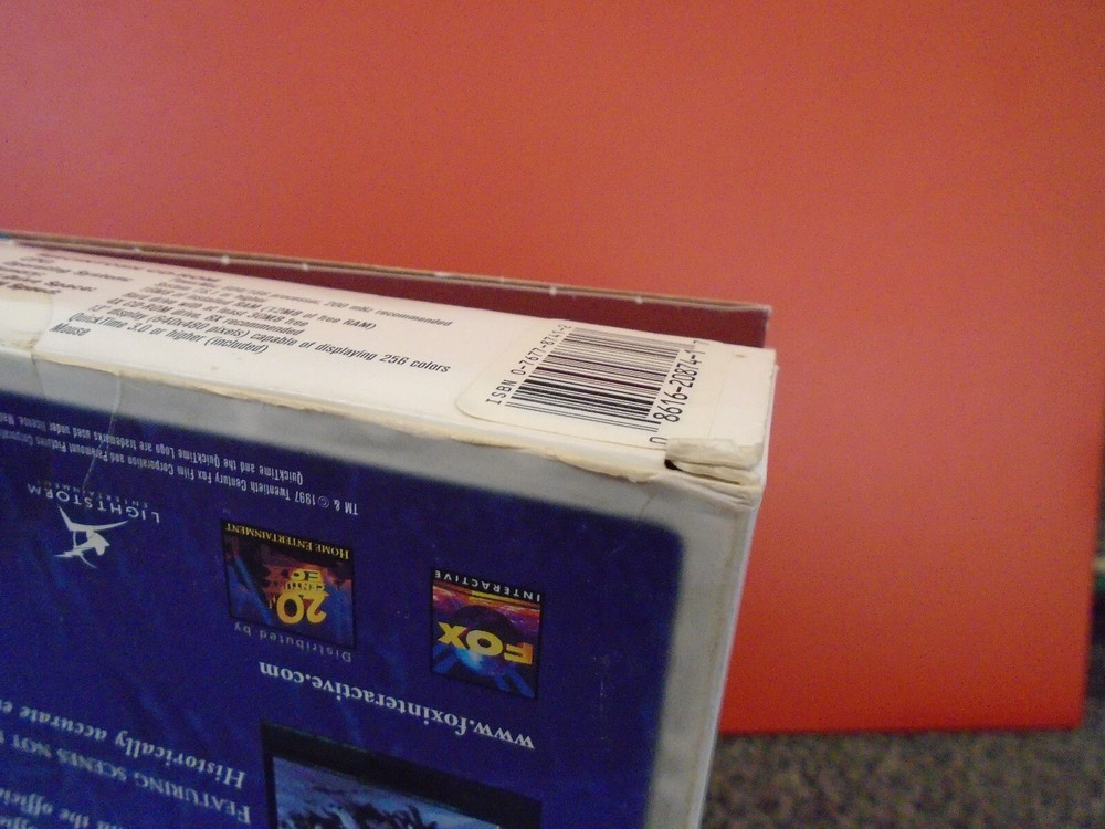 James Camerons Titanic Explorer