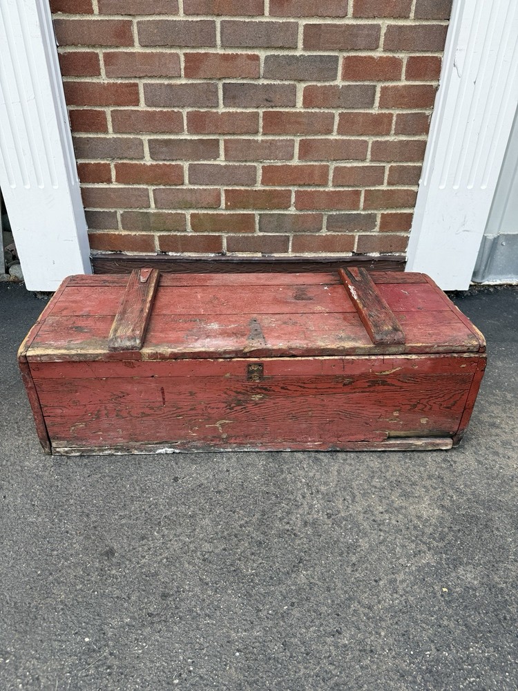 Vintage Rustic Red Wood Tool Box Primitive Blanket Chest Trunk Coffee Table 36"