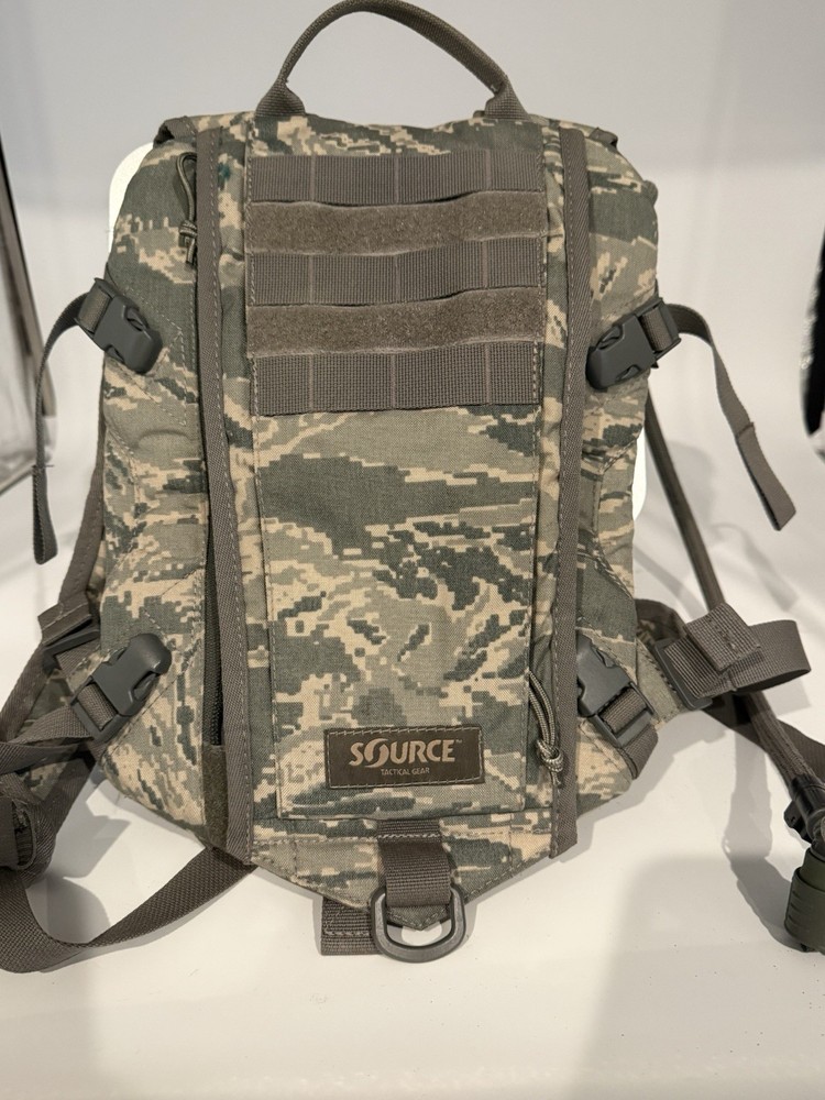 ABU Hydration Backpack 3L 100 Oz