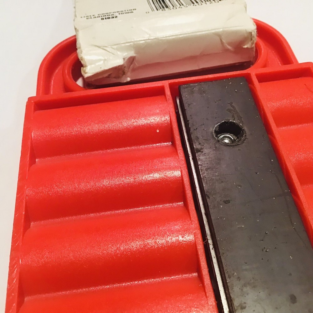 1/4" Magnetic Socket Holder - Red LIS-40120