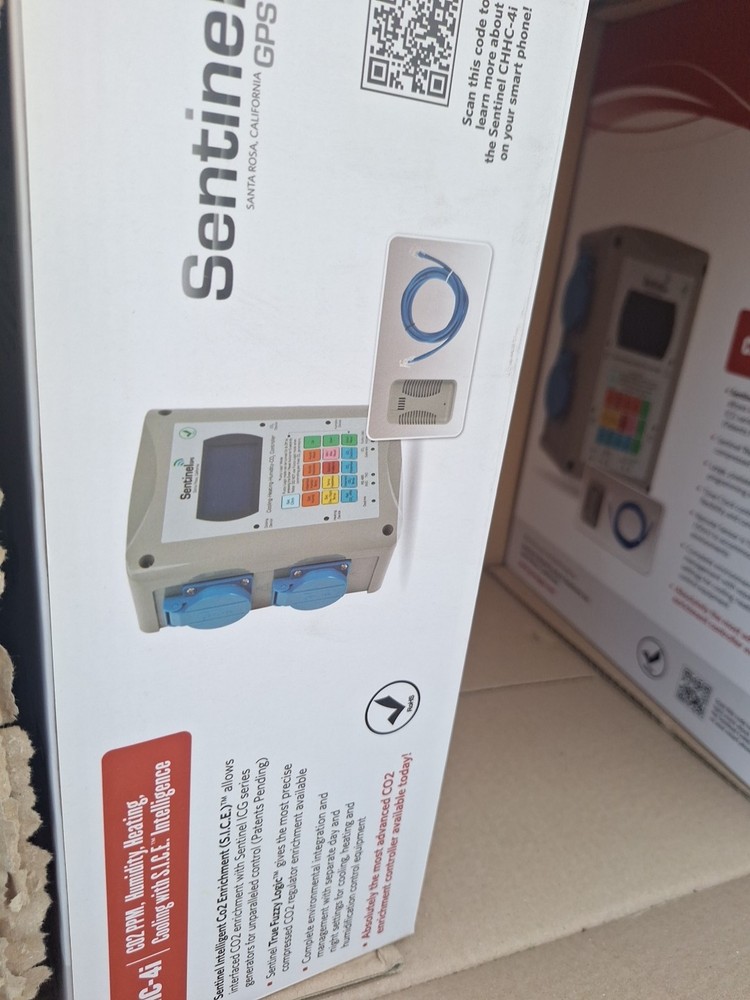 NEW Sentinel CHHC-4i Co2 PPM Humidity Controller for Hydroponic Grow System
