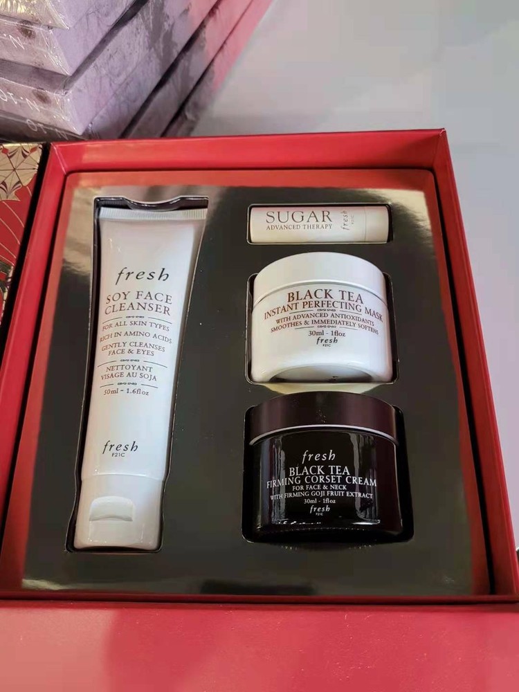 FRESH 4-PC SKINCARE SOLUTIONS GIFT SET CHRISTMAS GIFT