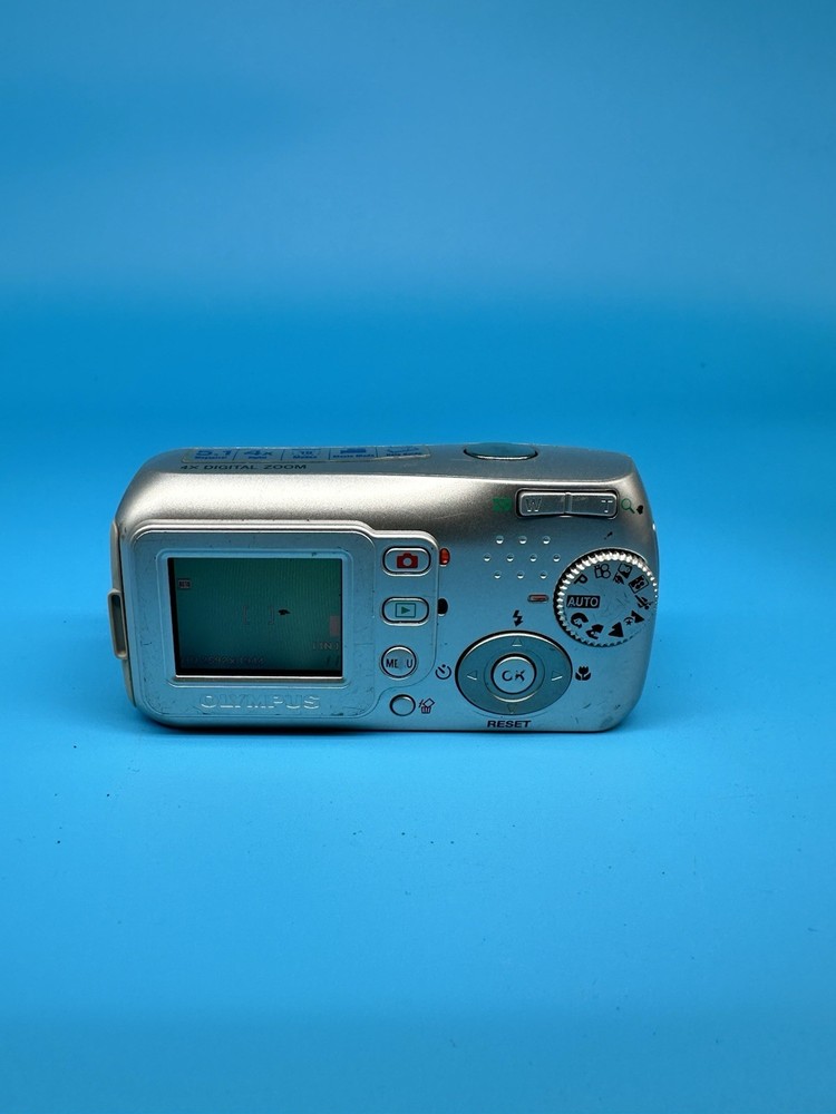 Olympus Camedia C-180 5.1MP Compact Digital Camera Silver Tested