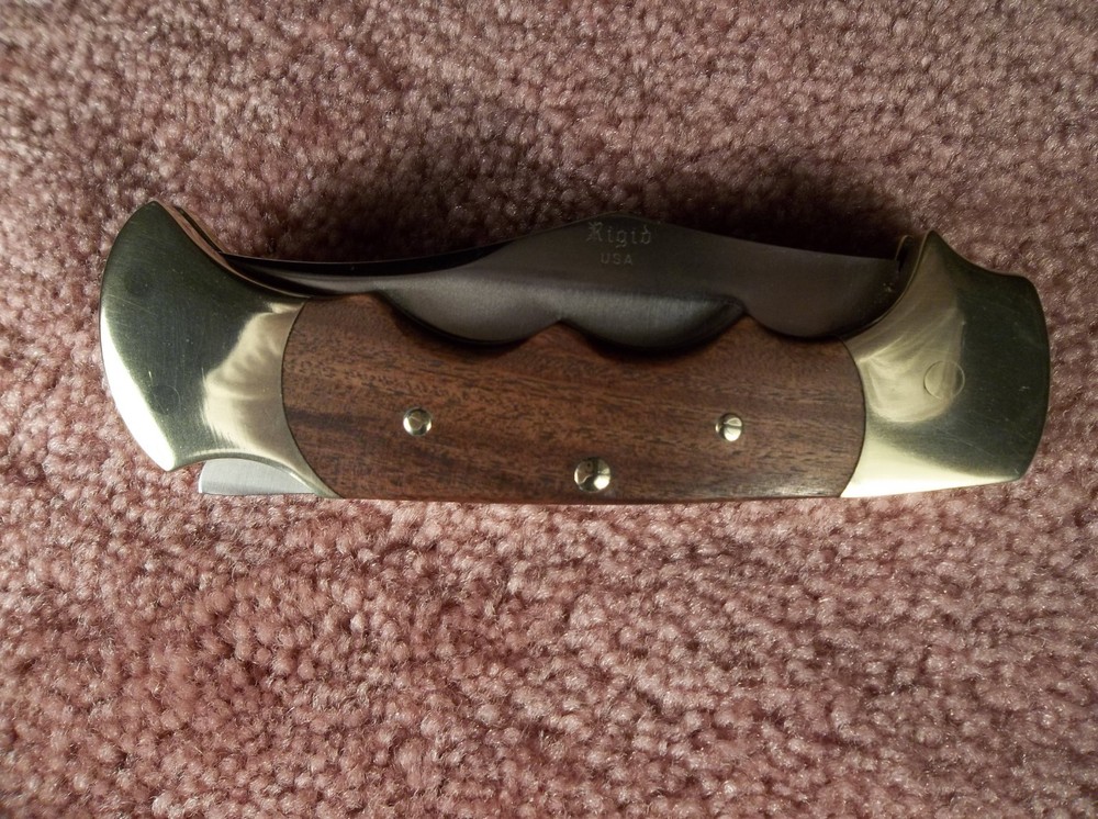 VINTAGE RIGID FOLDING HUNTER KNIFE APACHE G9 PREOWNED IN EXCELLENT CONDITION