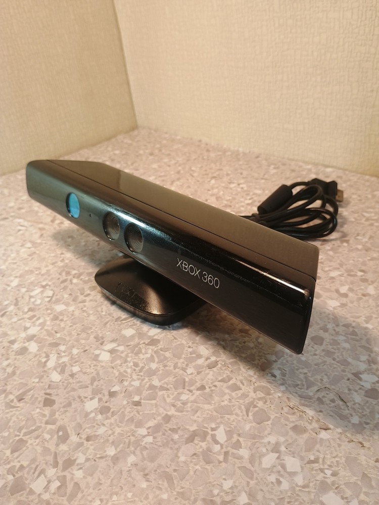 OFFICIAL XBOX 360 KINECT MOTION SENSOR BAR- TESTED AND WORKING READ DESCRIPTION