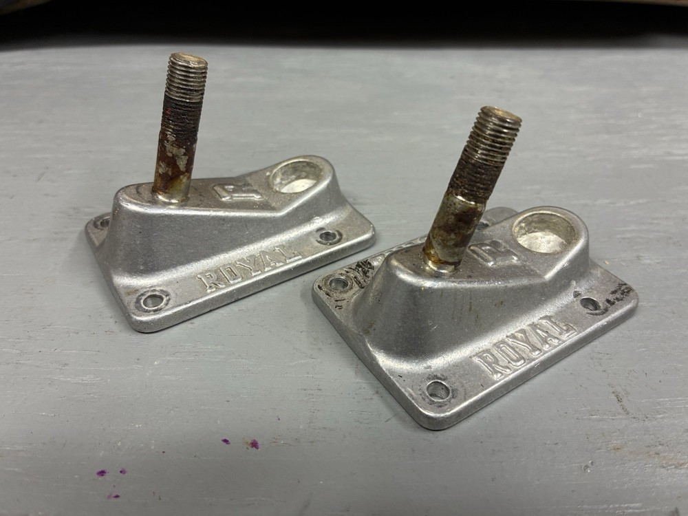 Royal Skateboard Trucks Baseplates
