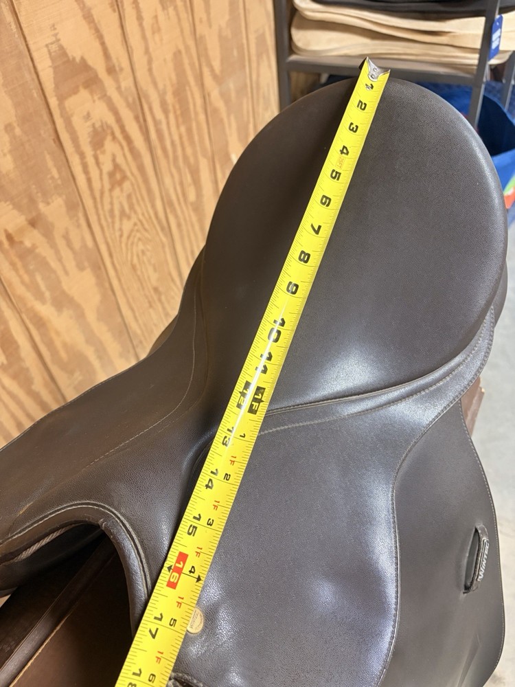 Wintec 250 All Purpose Saddle 17” Adjustable Tree