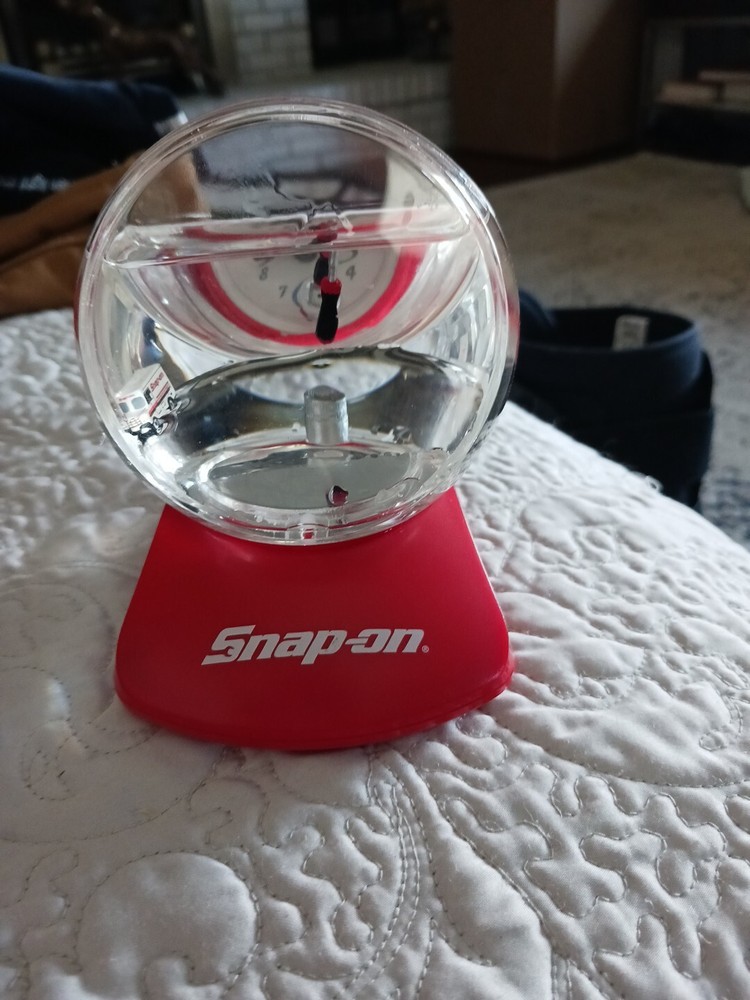 Snap-on Vintage Desk Image Liquid Filled Clock Globe  RARE