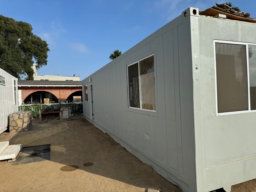 40 ft Container Home - 9'6" x 40' x 8'6"