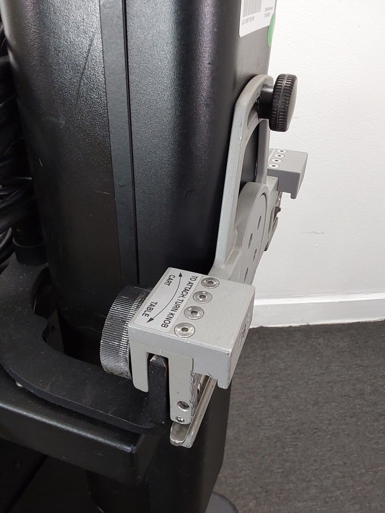 INTUITIVE SURGICAL AESOP 3000 Surgical Robot System