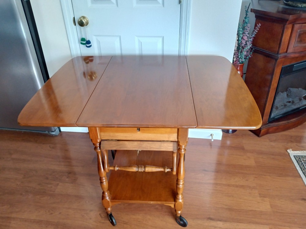 1970's Ethan Allen Early American Solid Maple Drop-Leaf Tea Cart