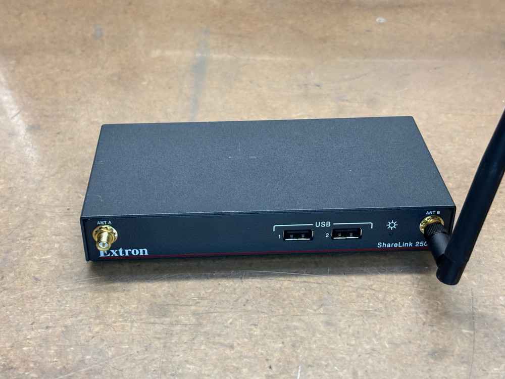 Linksys PrintServer For USB with 4-Port Switch