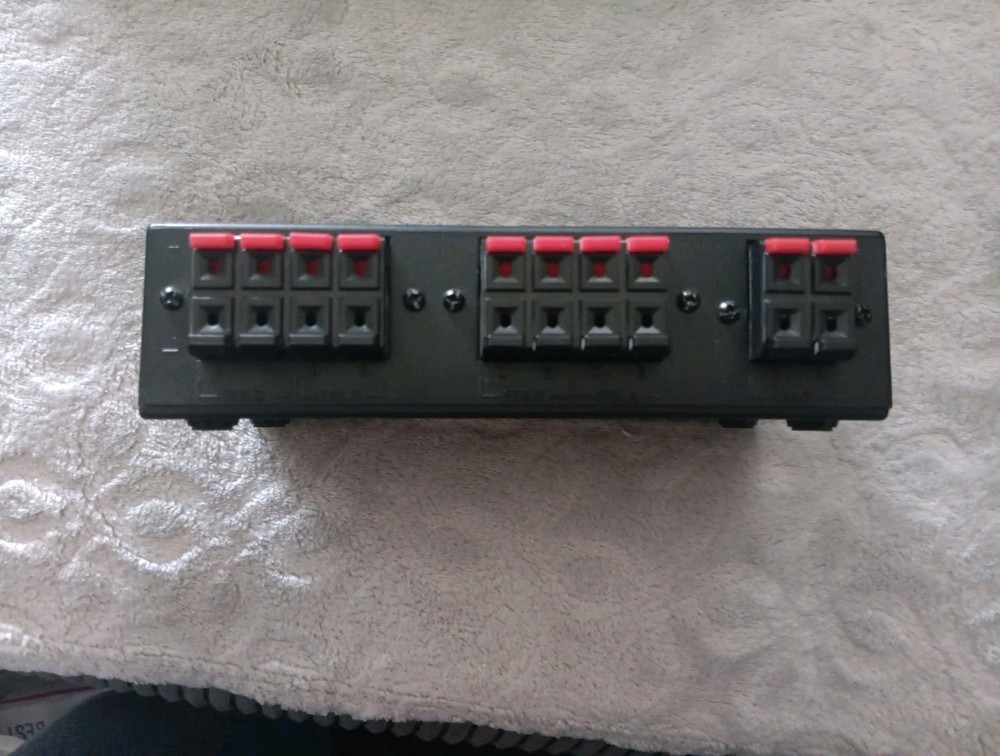 Radio Shack Four-Way STEREO SPEAKER SELECTOR