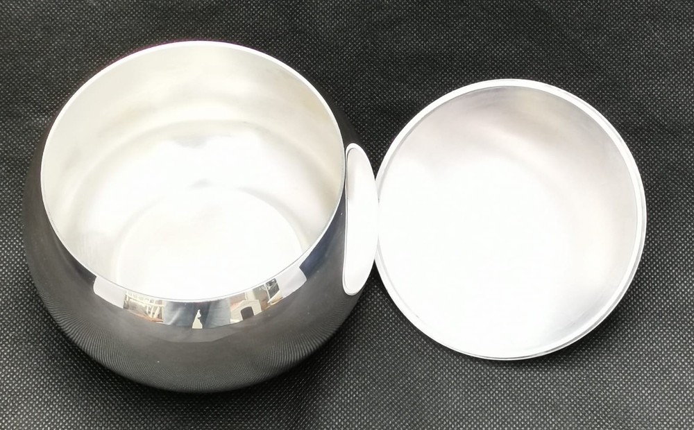 Reed & Barton Silverplated Lidded Pumpkin Squash Bowl #224 NICE!