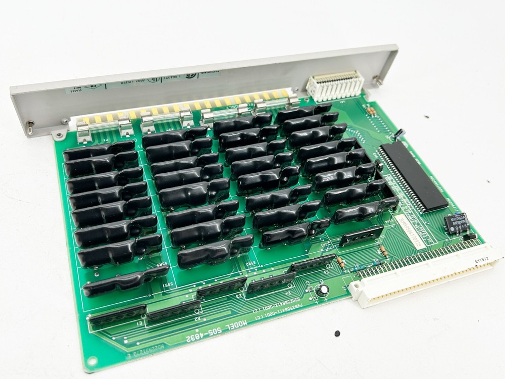 Siemens 505-4832 Digital Output Module 85-256 VAC 32 Outputs
