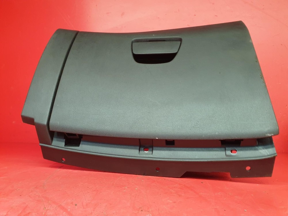 PEUGEOT 2008 GLOVEBOX 2017
