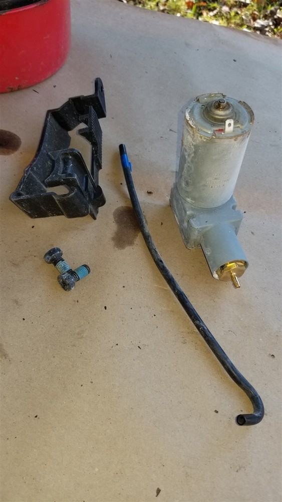 Air Compressor 01070529001 for Grammer 12V Seat MSG75 MSG93 MSG95 MSG97 MSG90.3C