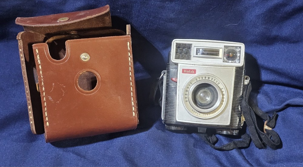 Kodak Brownie Starmatic Camera With Case ~ Untested