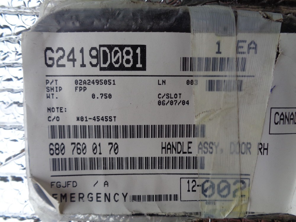 FREIGHTLINER DOOR HANDLE ASSY - G419D081- 6807600170