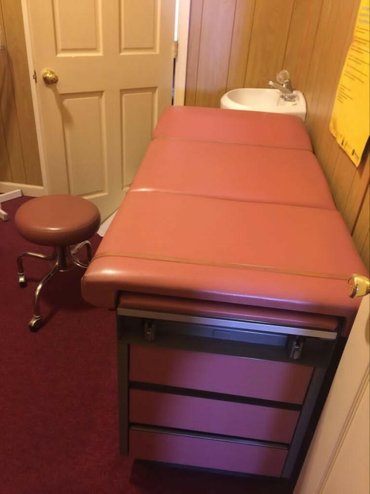 OB/Gyn Examination Table in Excellent Condition