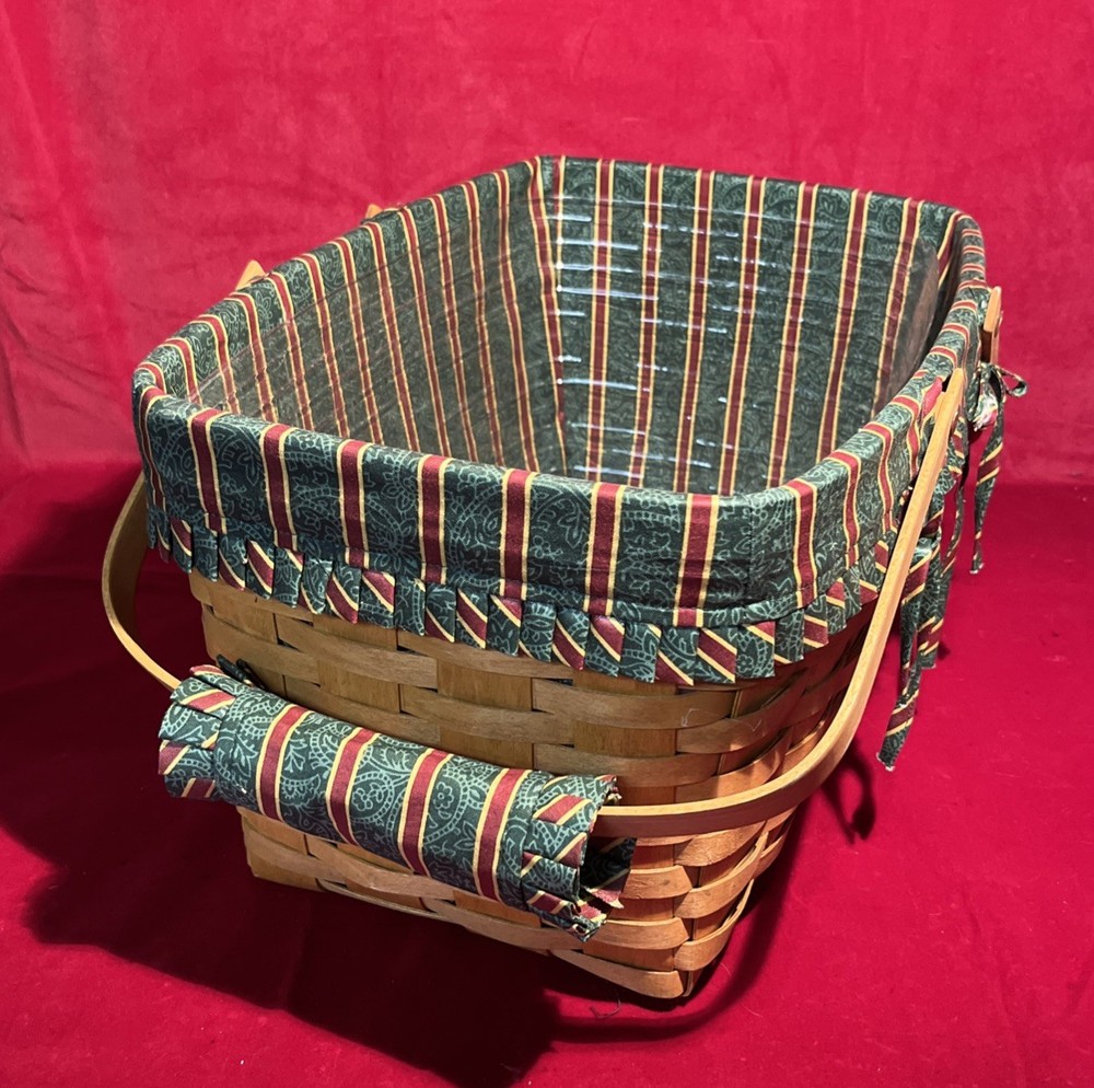 Longaberger large market basket (RK)