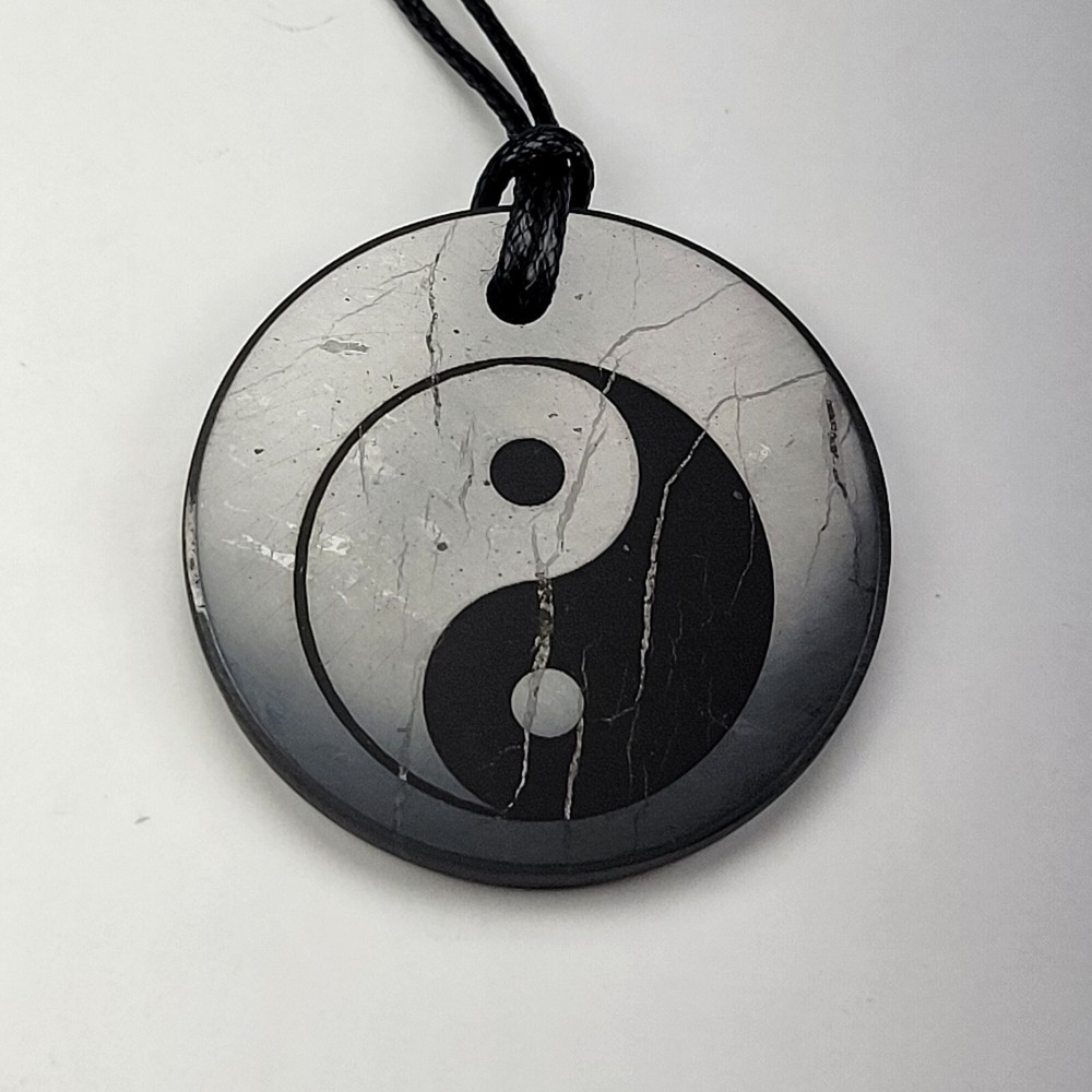 Shungite Pendant Yin Yang ( Engraved ) - Circle