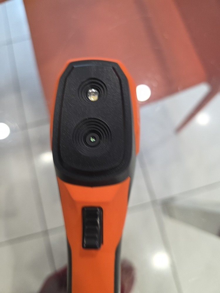 R20 handheld thermal camera, Super Resolution 240 x 240, Laser pointer thermal