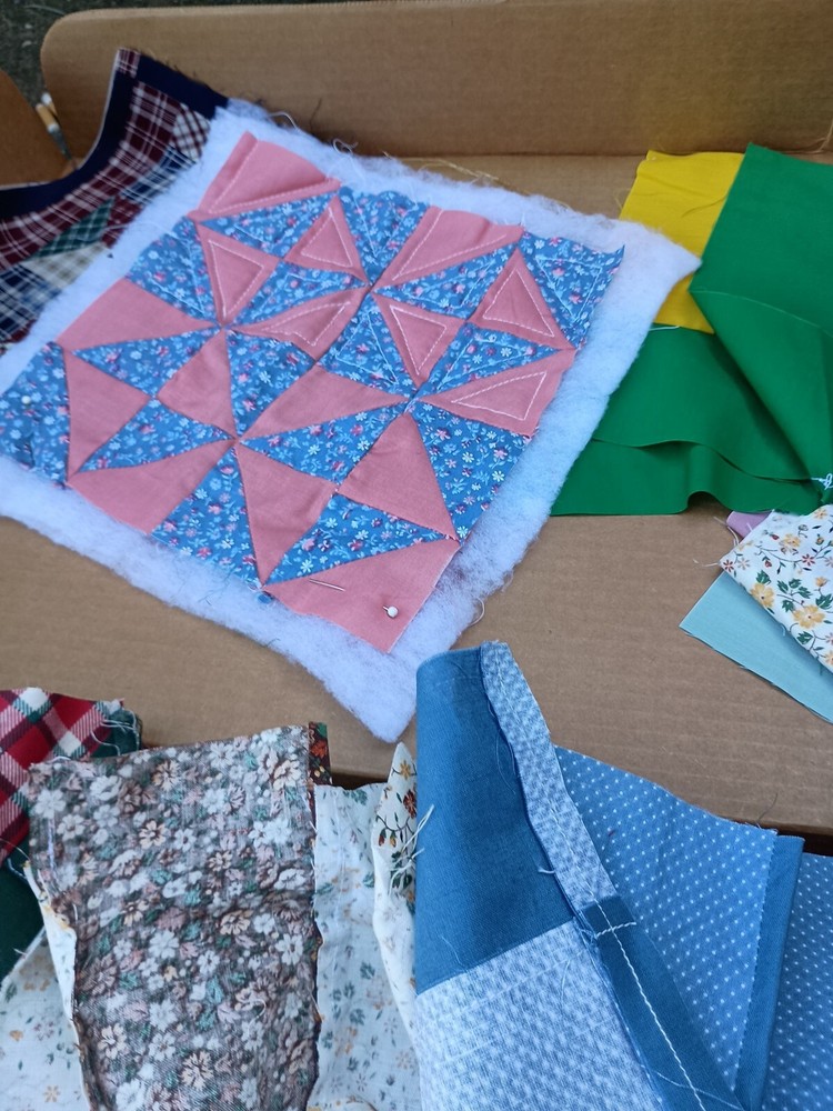 Vintage Quilt Scraps Fabrics Projects Unfinished