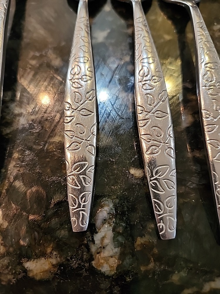 JC PENNY JPF20 Flatware Set Stainless Leaf Pattern 14 Pc.