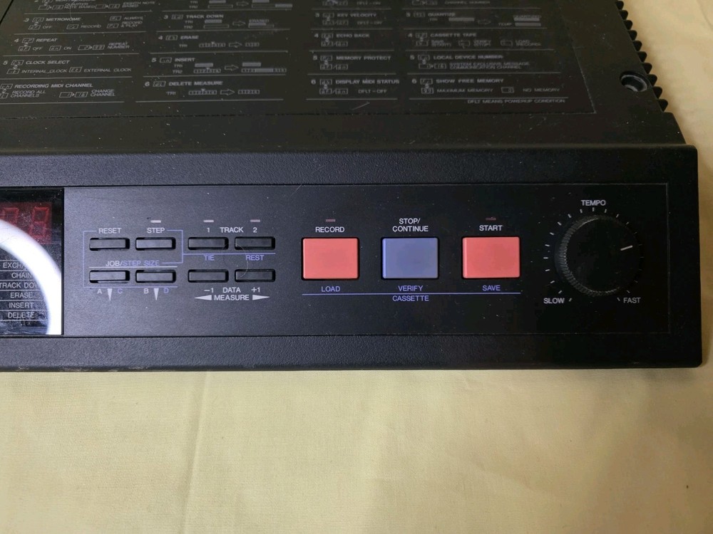 Yamaha QX21 ~ Digital Sequence Recorder / MIDI Sequencer ~ Japan