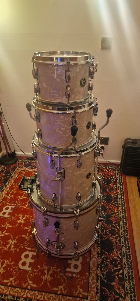 Gretsch Renown Drum Kit 18" kick drum