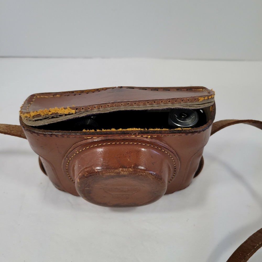 Argus Anastigmat Triplet Camera With Leather Case Collectable