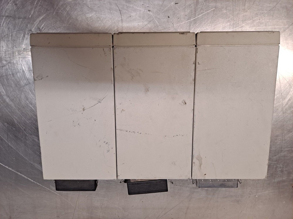 LOT 3 HP 6400 SCSI Drive External Streamers (2) 2000 DAT and (1) 4000DC UNTESTED
