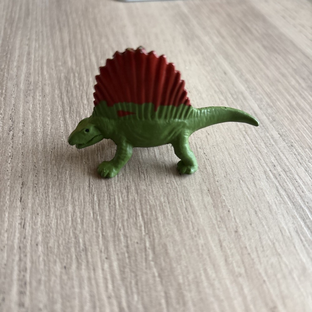 Safari Ltd Dinosaur Dimetrodon Figure