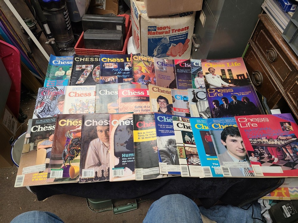 26 Different Vintage CHESS MAGAZINE Ranging Between 1981 and 2000